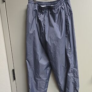 Gray Relaxed Fit Sweatpants with Elastic Waistband